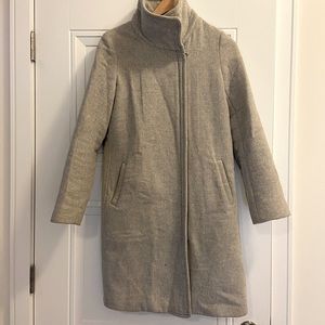 Like New - Aritzia Babaton Wool Pea Coat. Amazing condition!